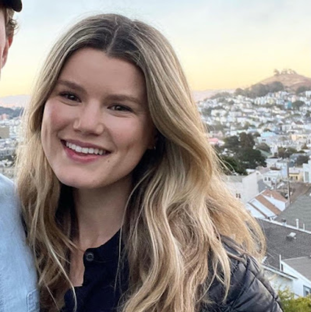 Meet your Posher, Caroline